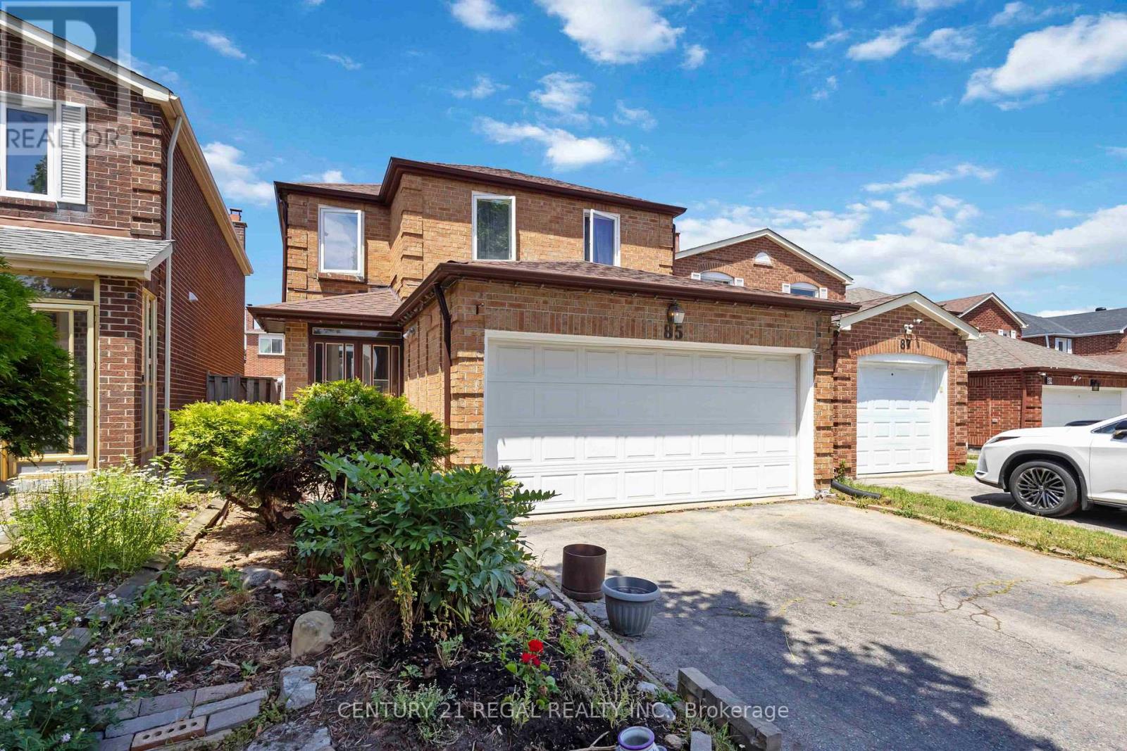 Property at 85 NETTLECREEK CRESCENT image 3