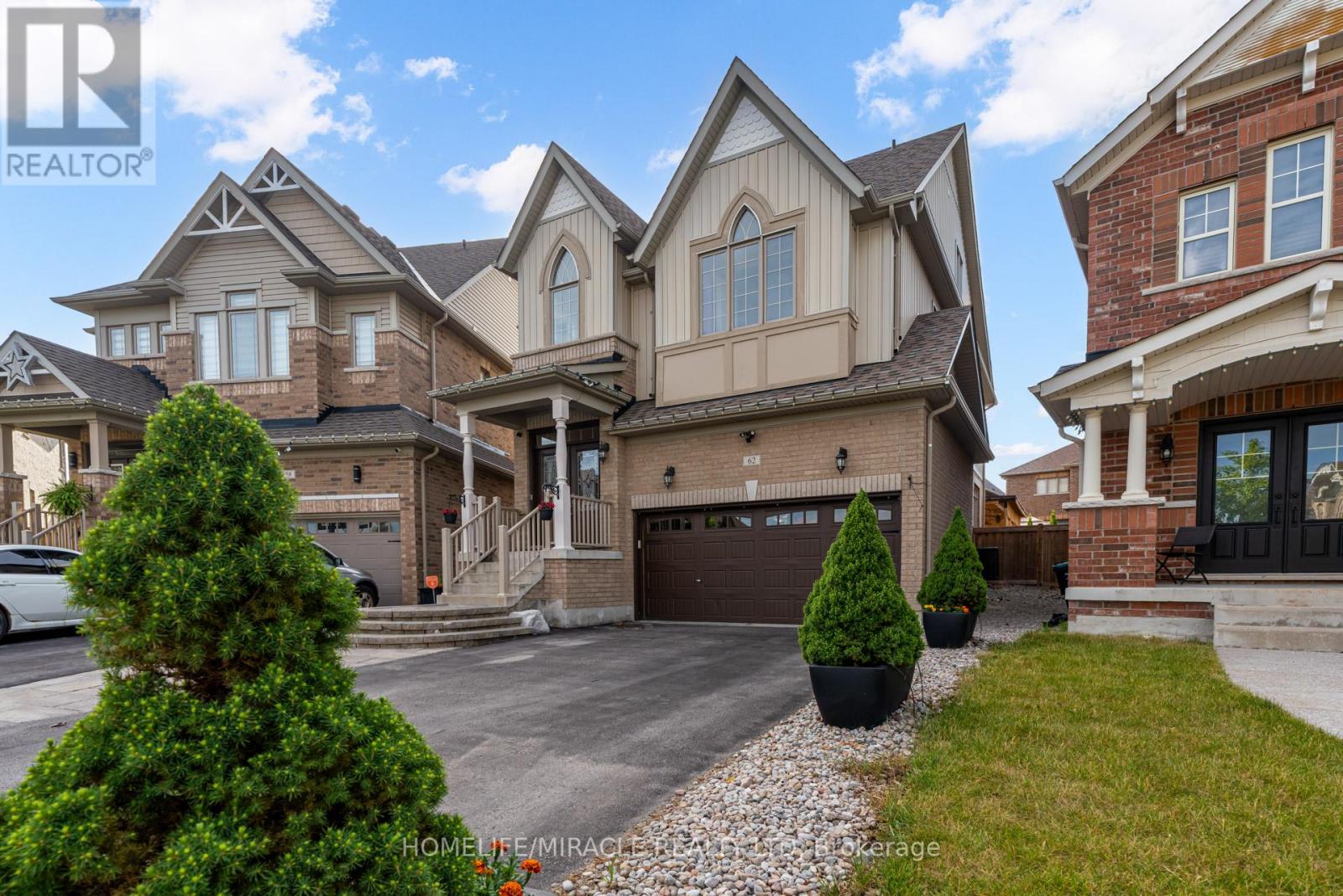 Property at 62 HOARD AVENUE N image 1