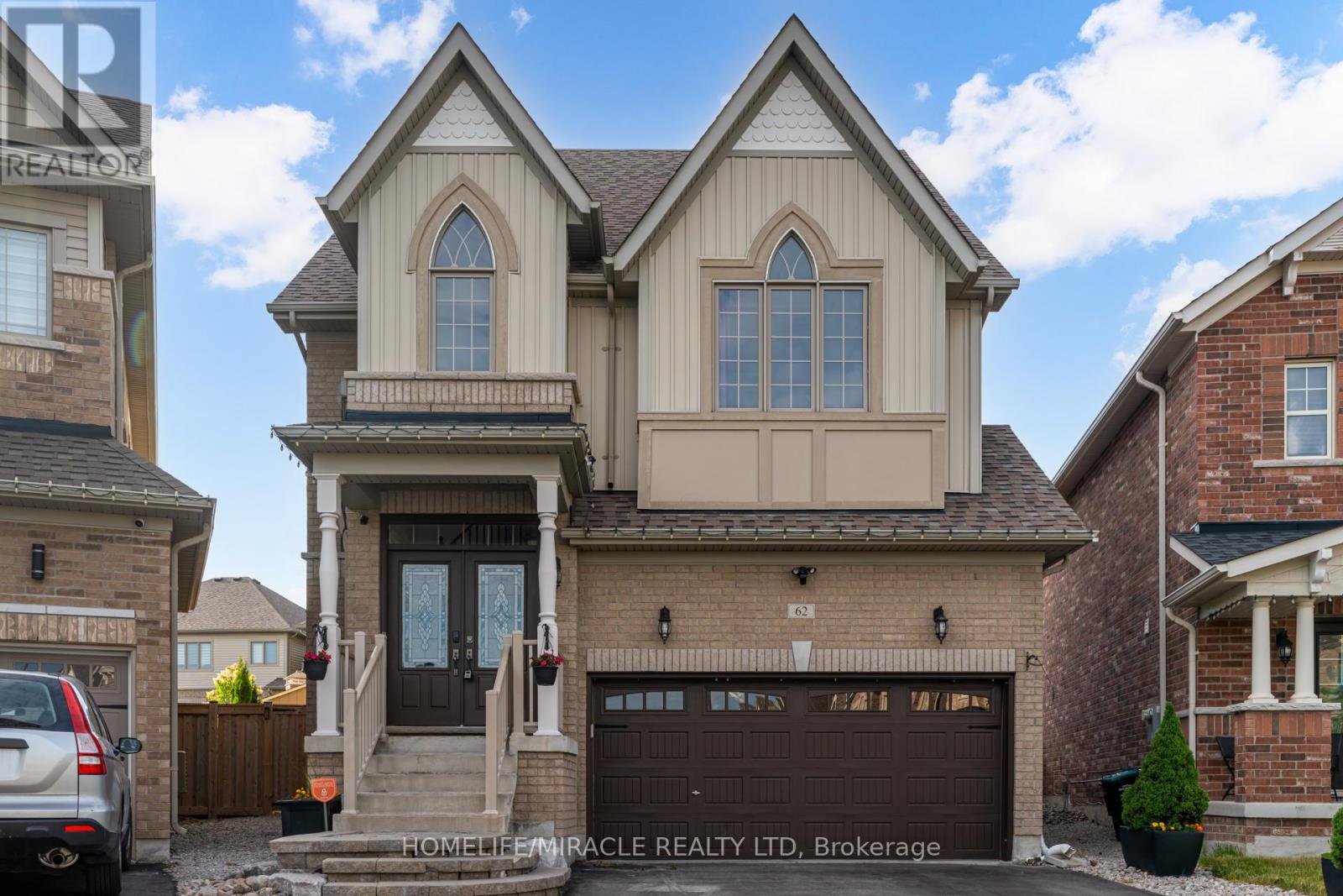 Property at 62 HOARD AVENUE N image 2