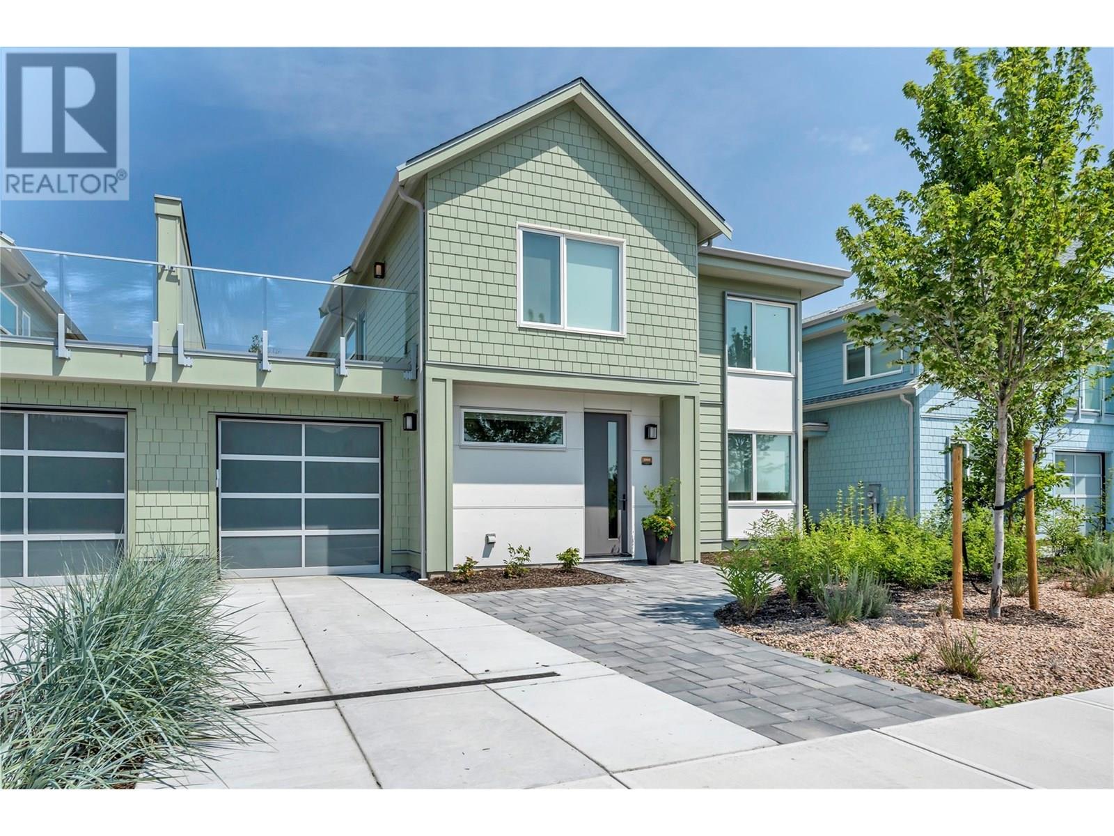 2960 LANDRY Crescent, summerland, British Columbia