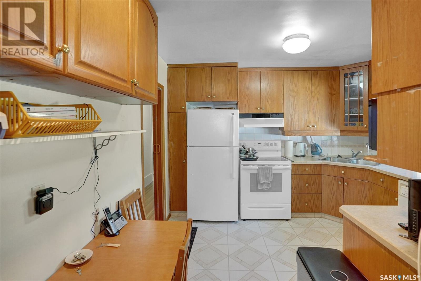 Property at 20 Montgomery ROAD image 5