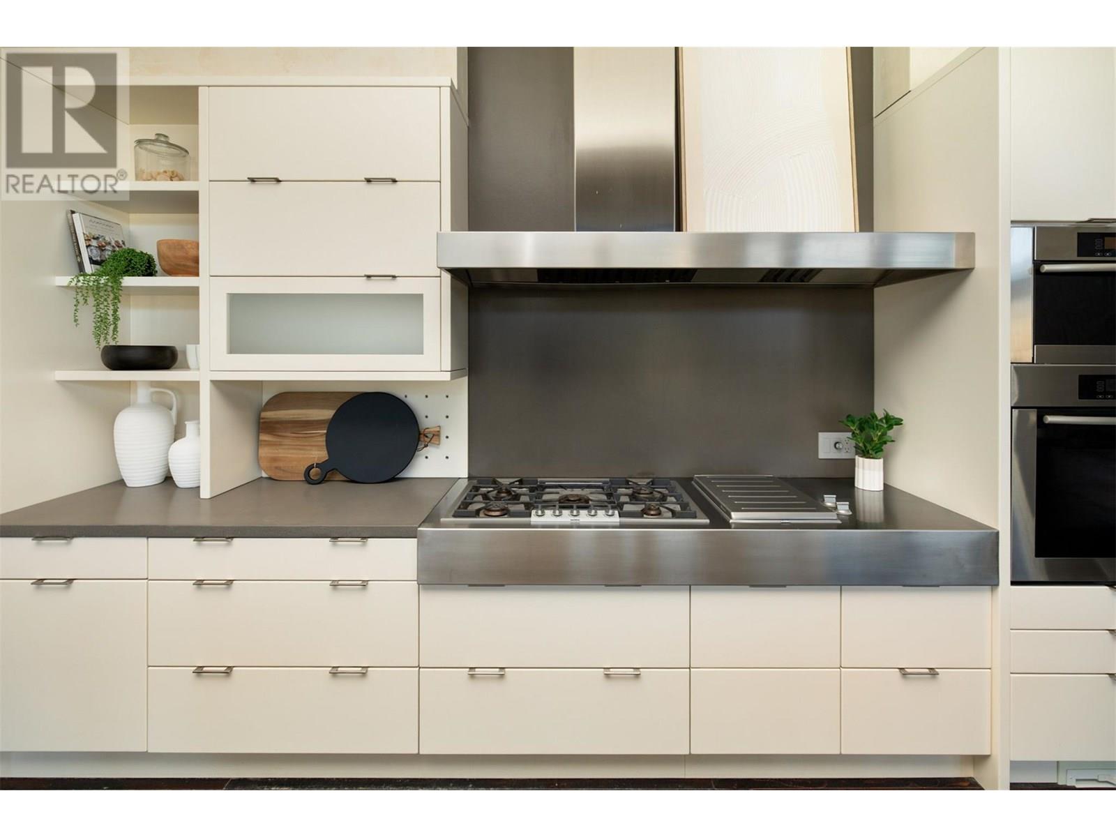 Property at 16191 Butterworth Road image 3