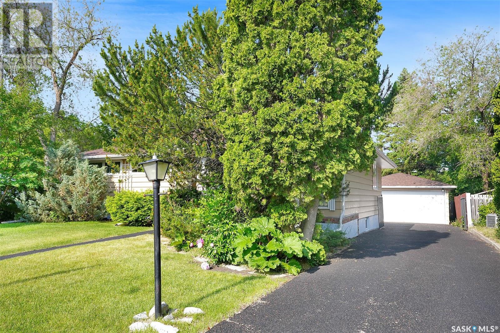 Property at 20 Montgomery ROAD image 3