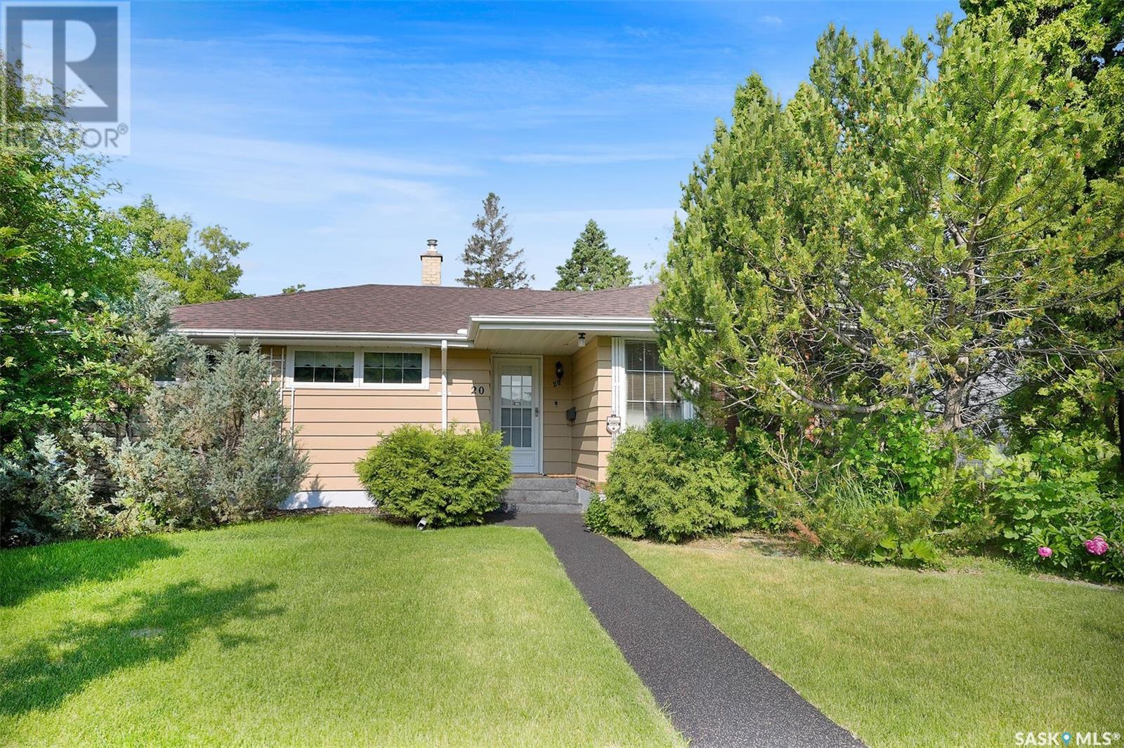 Property at 20 Montgomery ROAD image 2