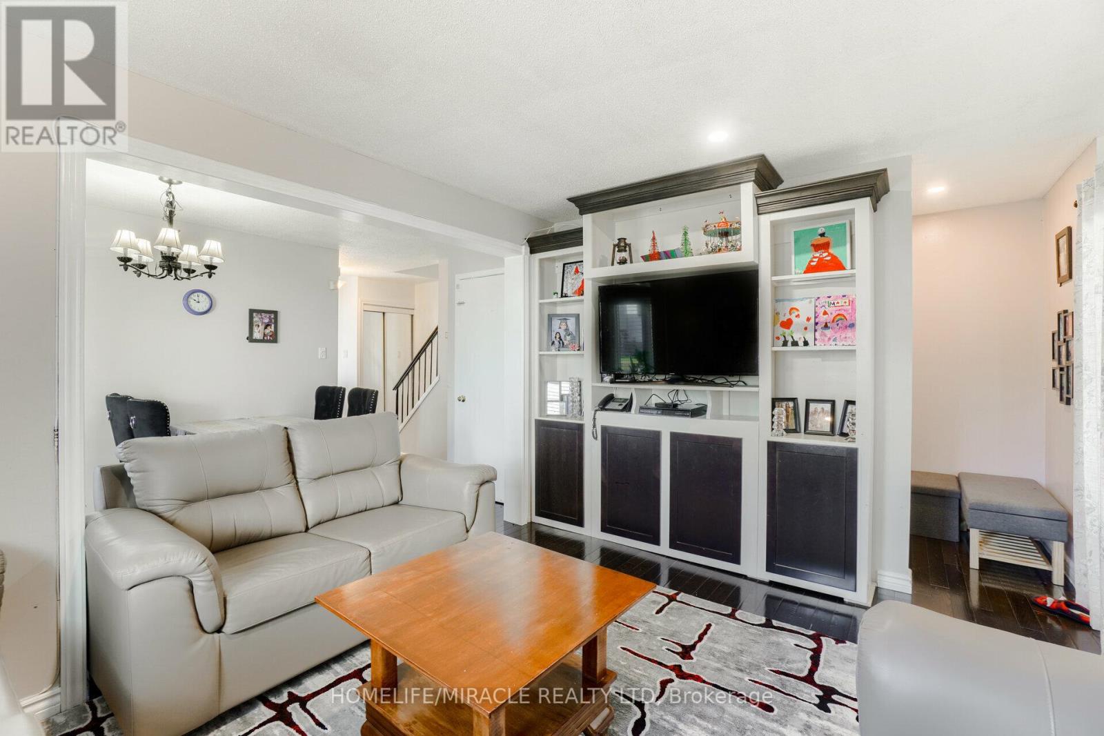 34 Greenbush Crescent, Brampton, Ontario  L6S 2K2 - Photo 16 - W12248178