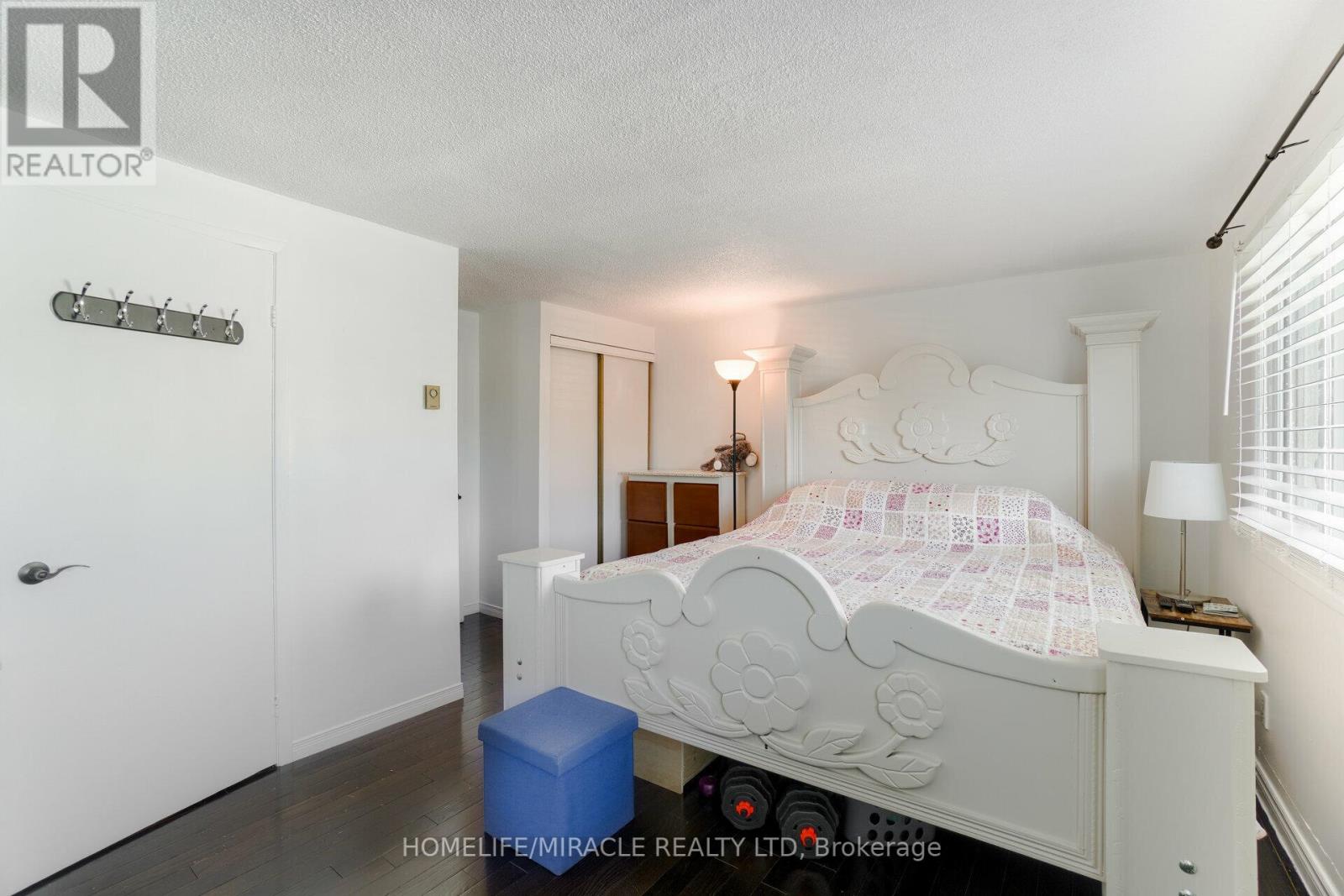 34 Greenbush Crescent, Brampton, Ontario  L6S 2K2 - Photo 21 - W12248178