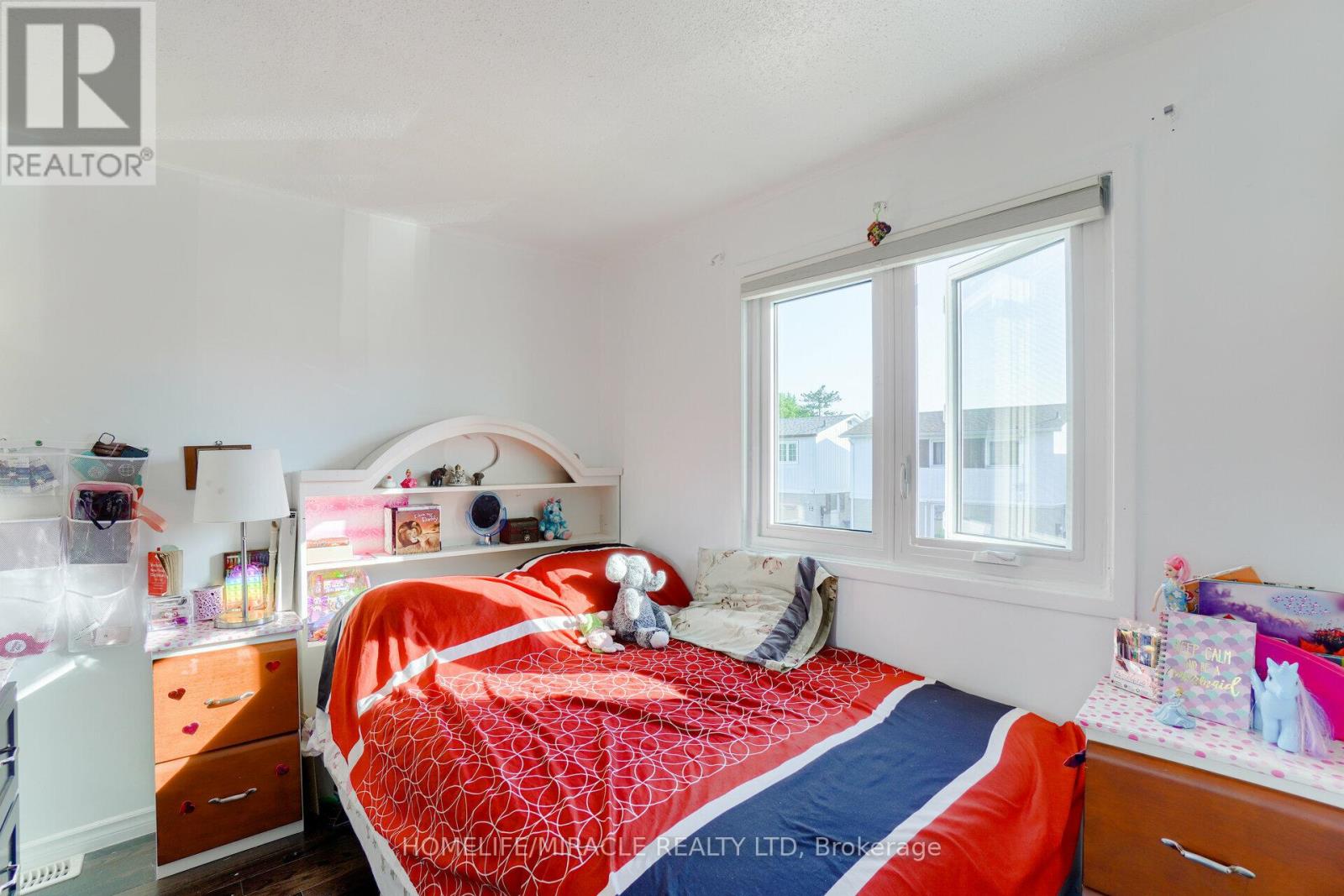 34 Greenbush Crescent, Brampton, Ontario  L6S 2K2 - Photo 24 - W12248178