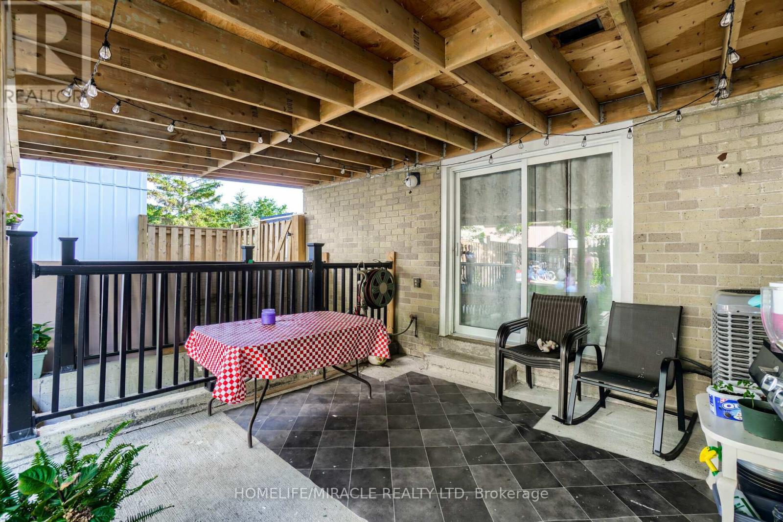 34 Greenbush Crescent, Brampton, Ontario  L6S 2K2 - Photo 36 - W12248178