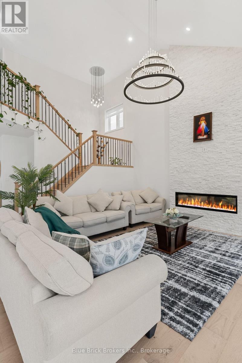 Property at 1899 BOARDWALK WAY image 1