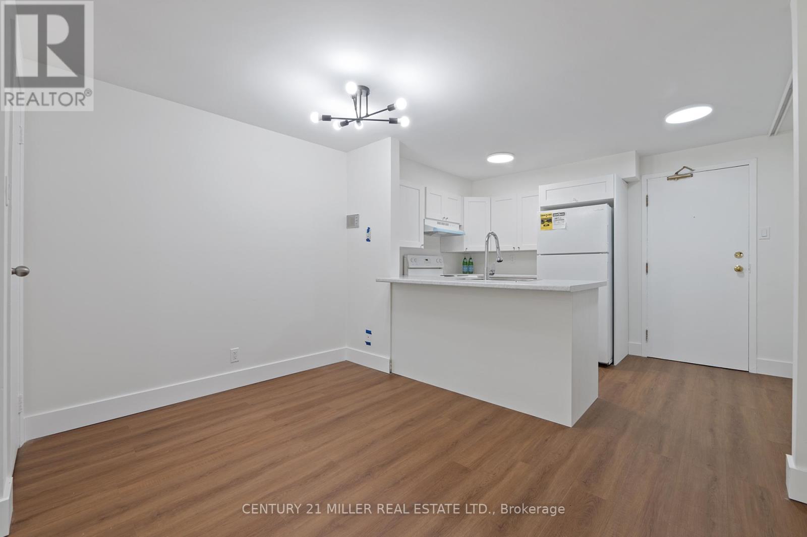 19 - 41 Valleyview Road, Kitchener, Ontario  N2E 3H9 - Photo 7 - X12247986