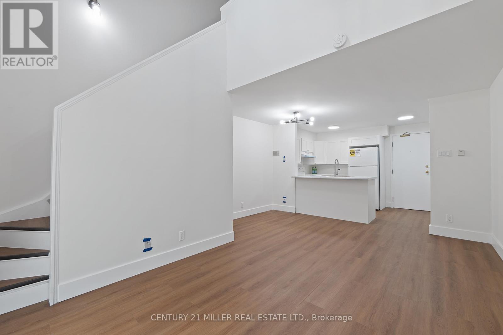 19 - 41 Valleyview Road, Kitchener, Ontario  N2E 3H9 - Photo 9 - X12247986