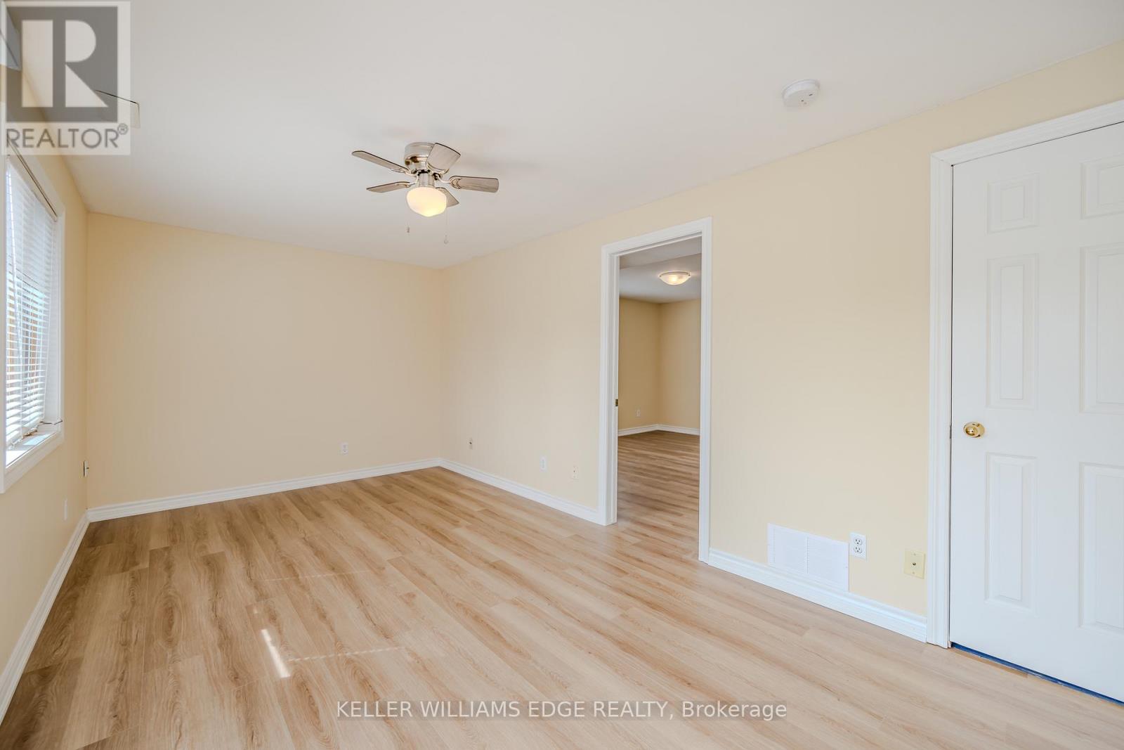 22 Mill Street S, Hamilton (Waterdown), Ontario  L0R 2H0 - Photo 33 - X12248010