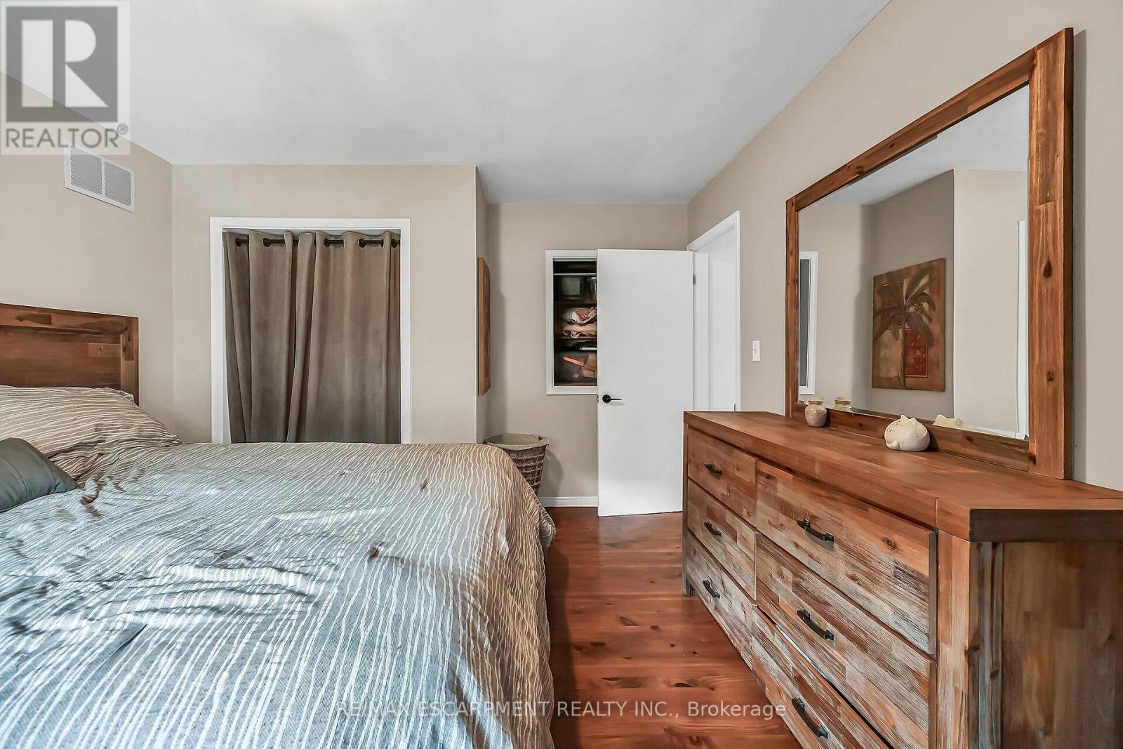 4 Clifford Street, Norfolk (Port Dover), Ontario  N0A 1N0 - Photo 22 - X12248020