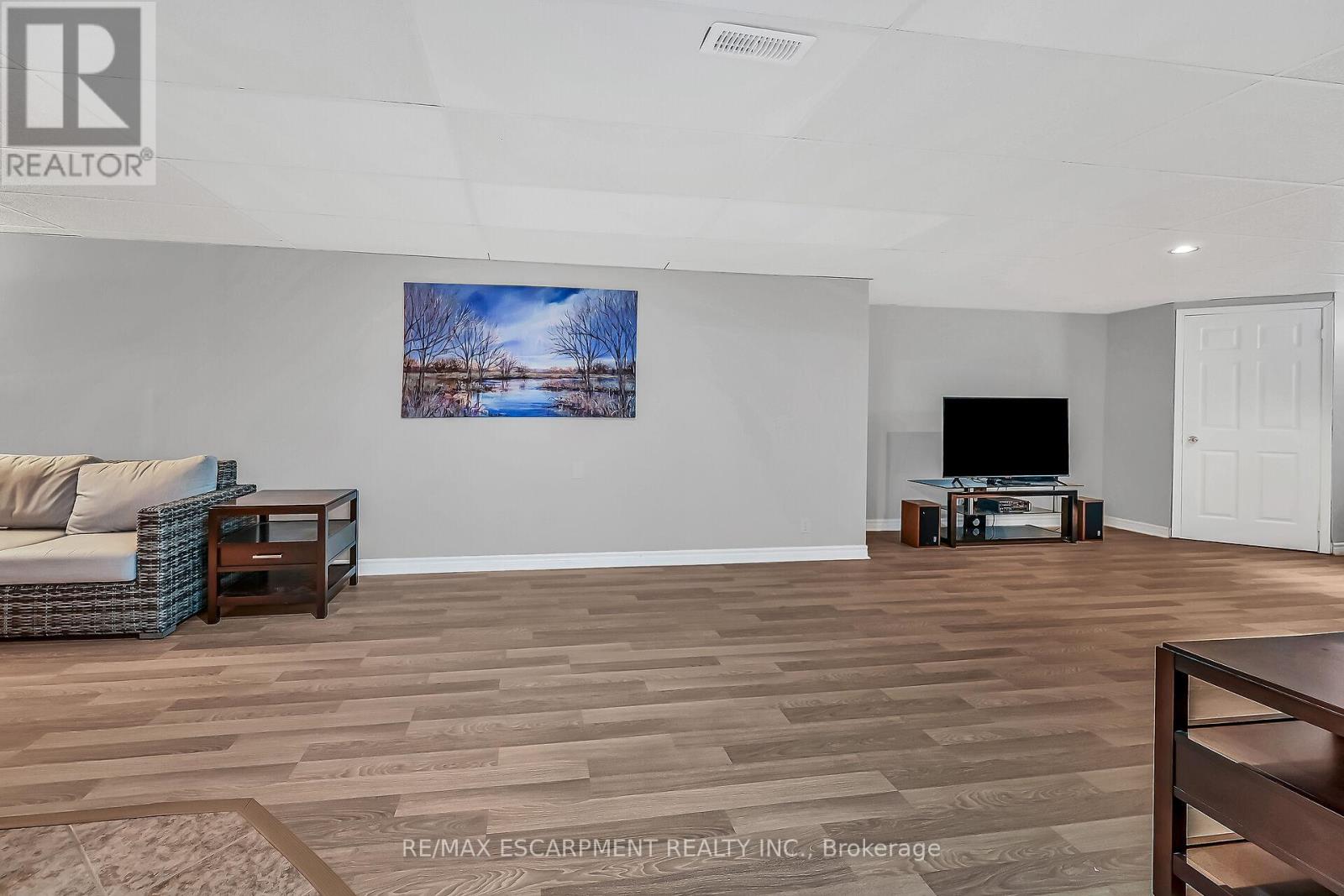 4 Clifford Street, Norfolk (Port Dover), Ontario  N0A 1N0 - Photo 30 - X12248020