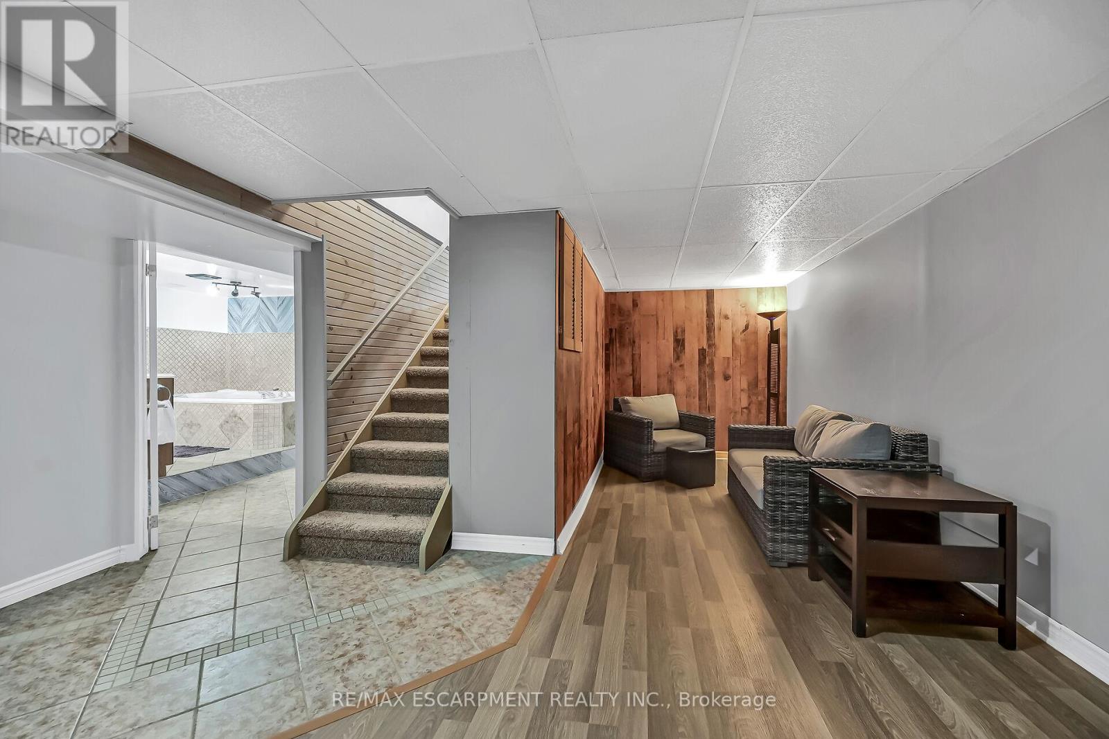 4 Clifford Street, Norfolk (Port Dover), Ontario  N0A 1N0 - Photo 31 - X12248020