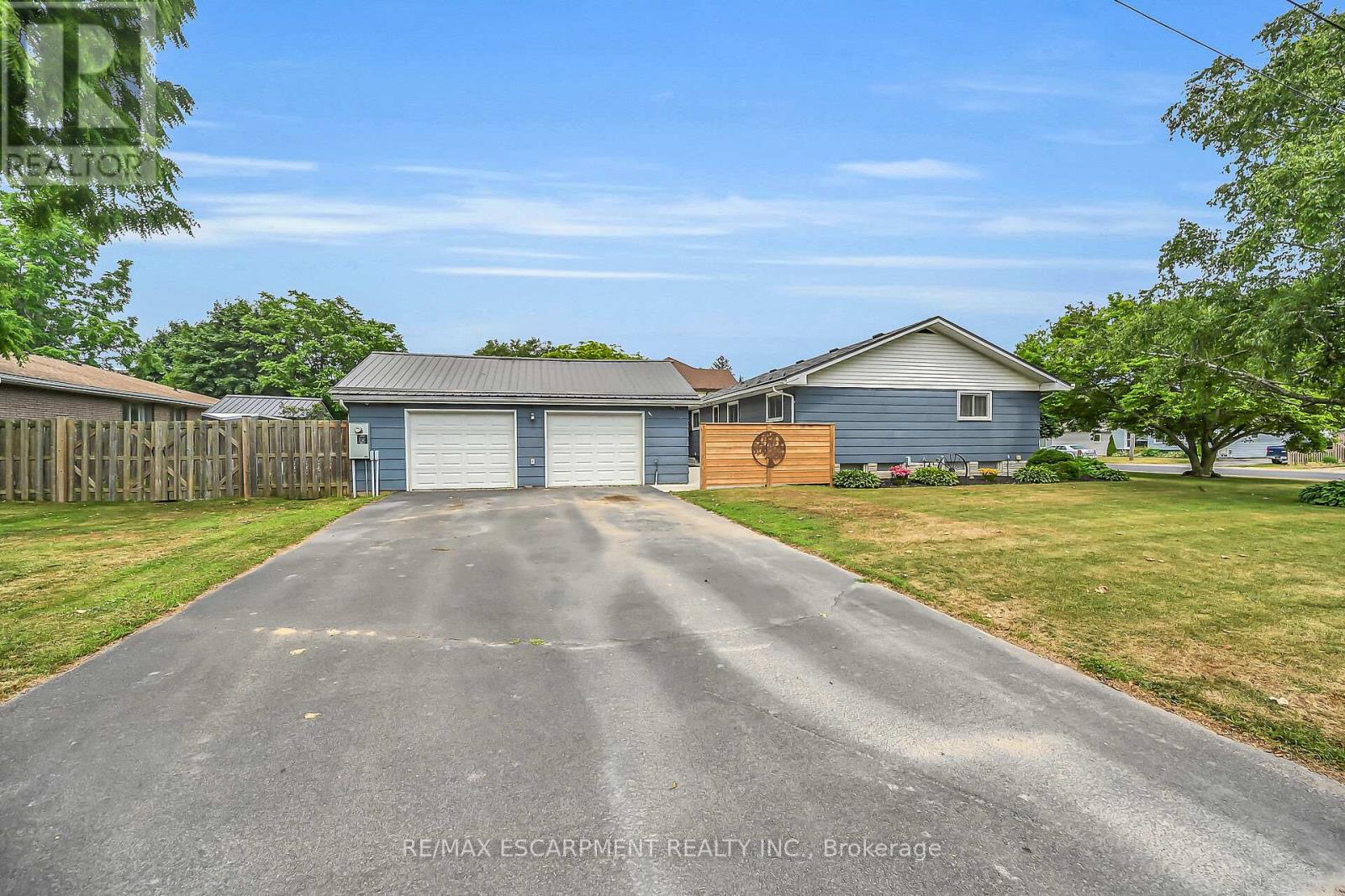 4 Clifford Street, Norfolk (Port Dover), Ontario  N0A 1N0 - Photo 50 - X12248020