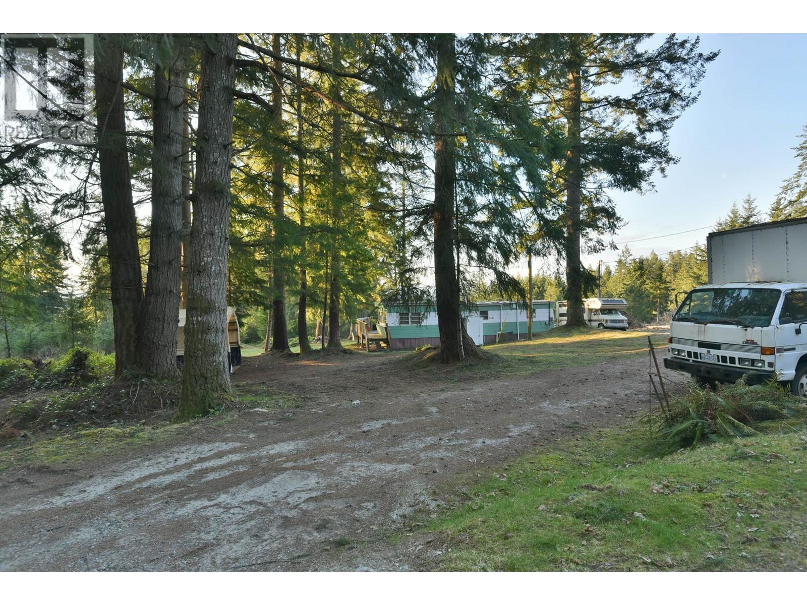 Property at 1481 REED ROAD image 3