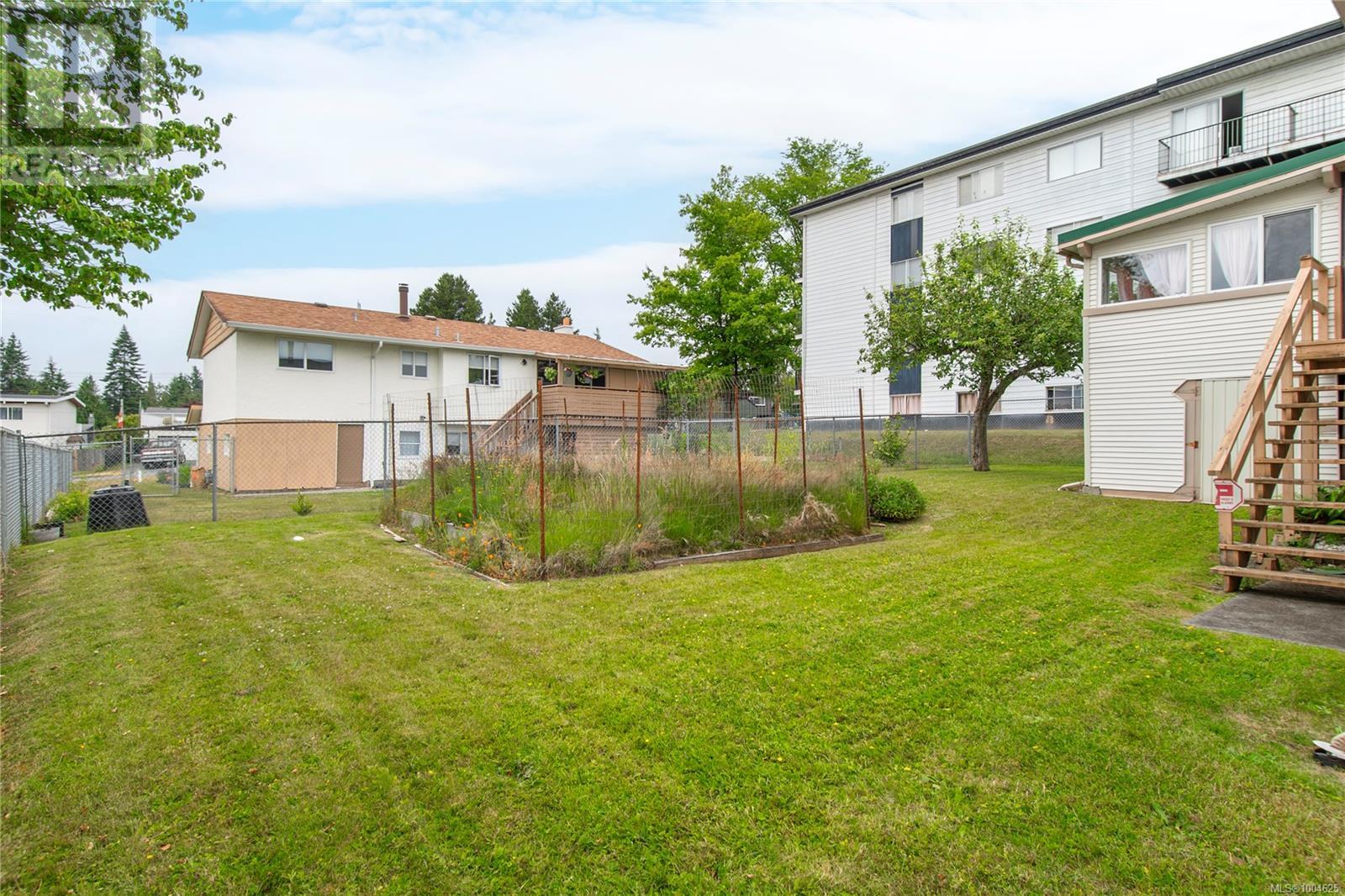 Property at 724 4Th Ave image 2