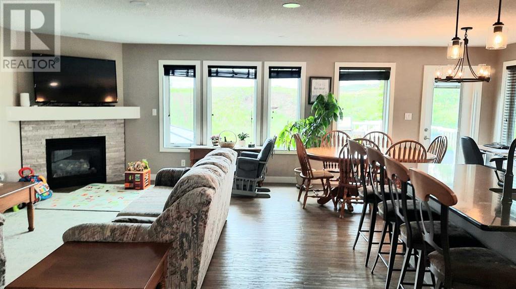 Property at 648 Bankview Drive image 5