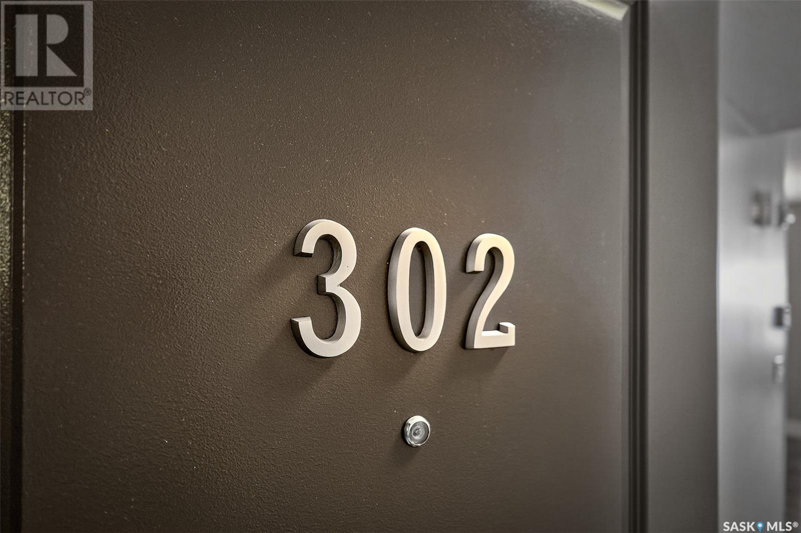 302 205 Fairford STREET E, moose jaw, Saskatchewan