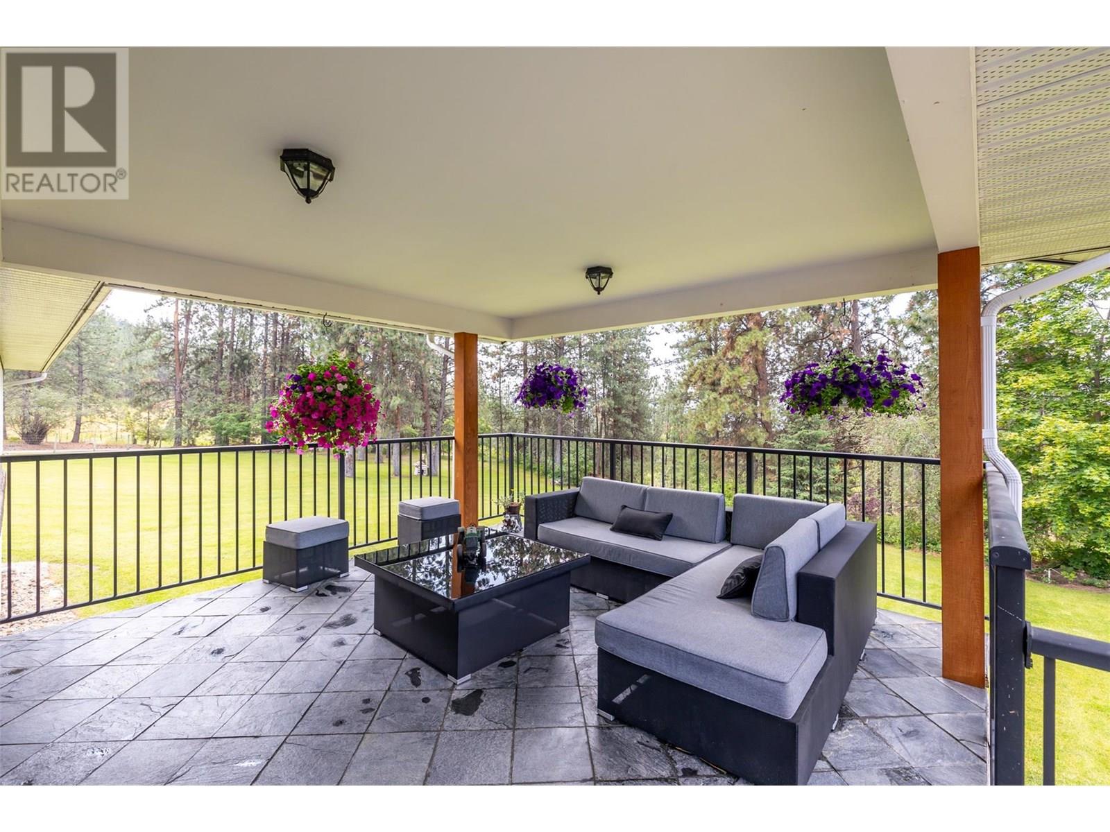 6051 Postill Lake Road, Kelowna, British Columbia  V1X 7V3 - Photo 10 - 10353954