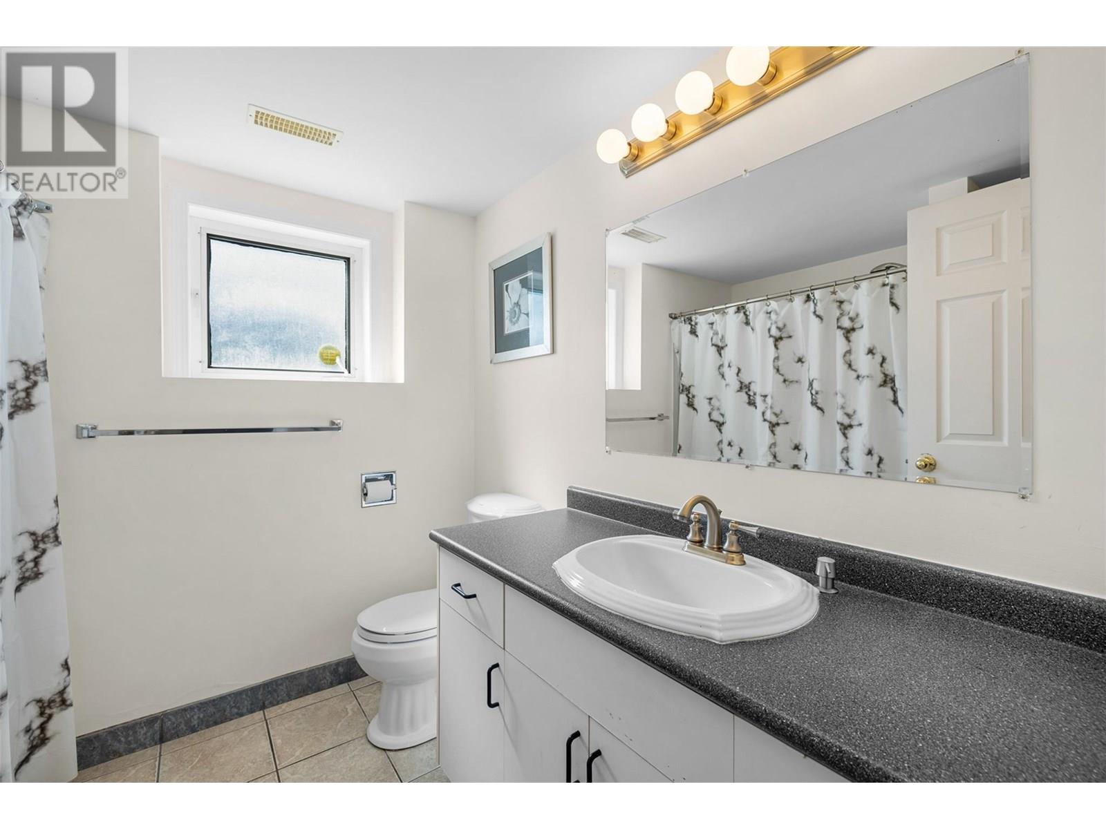 6051 Postill Lake Road, Kelowna, British Columbia  V1X 7V3 - Photo 36 - 10353954
