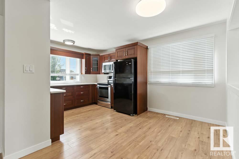 Property at 8023 134A AV NW image 5