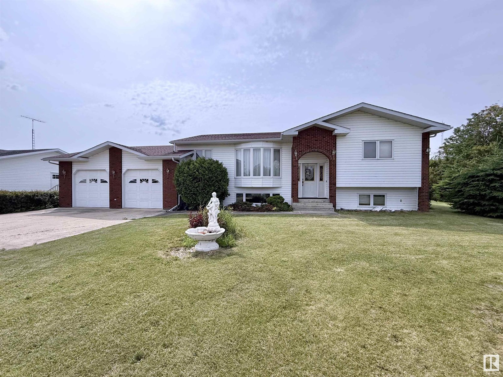 3711 RAILWAY AV, Mallaig, Alberta