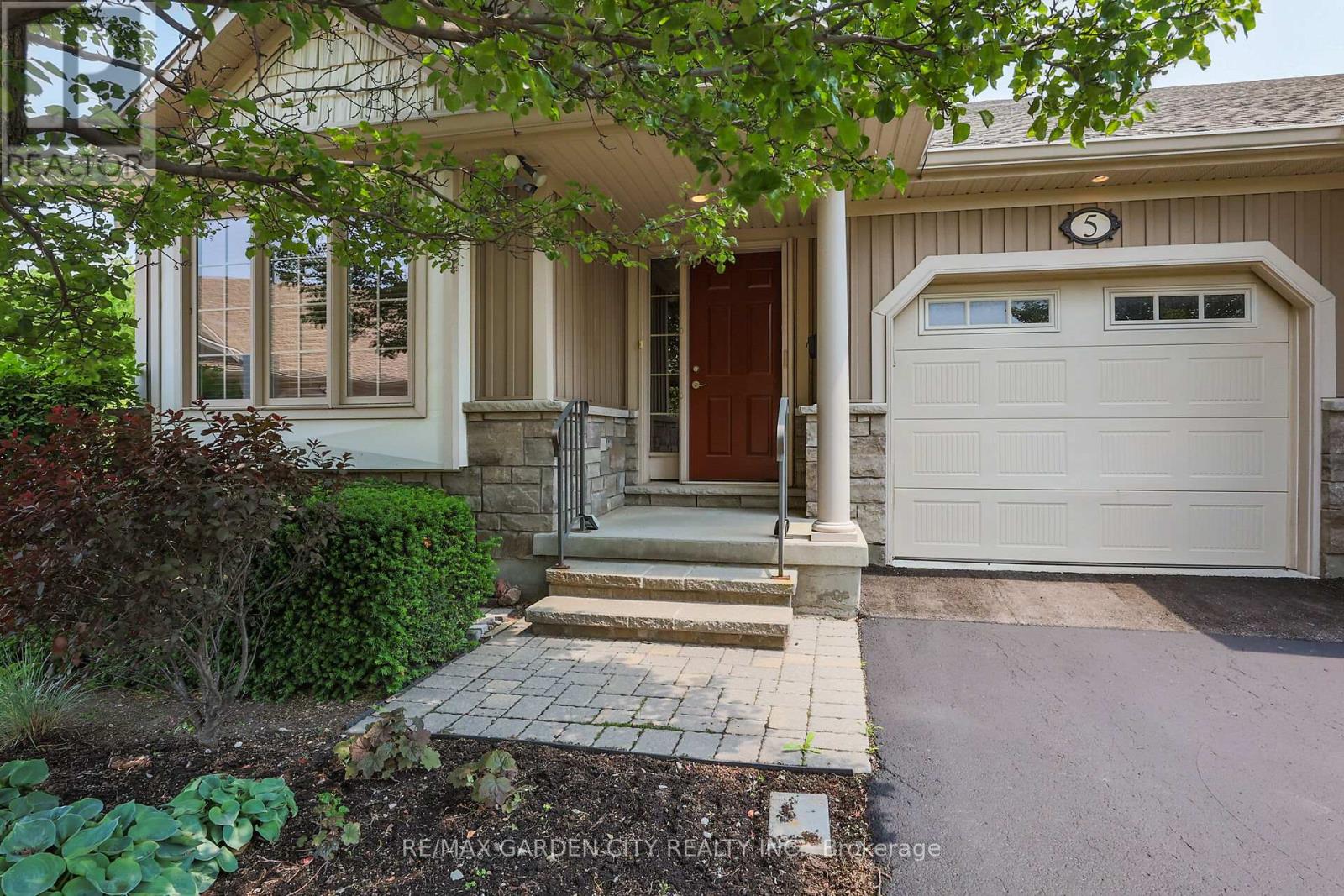Property at #5 - 603 WELLAND AVENUE E image 2