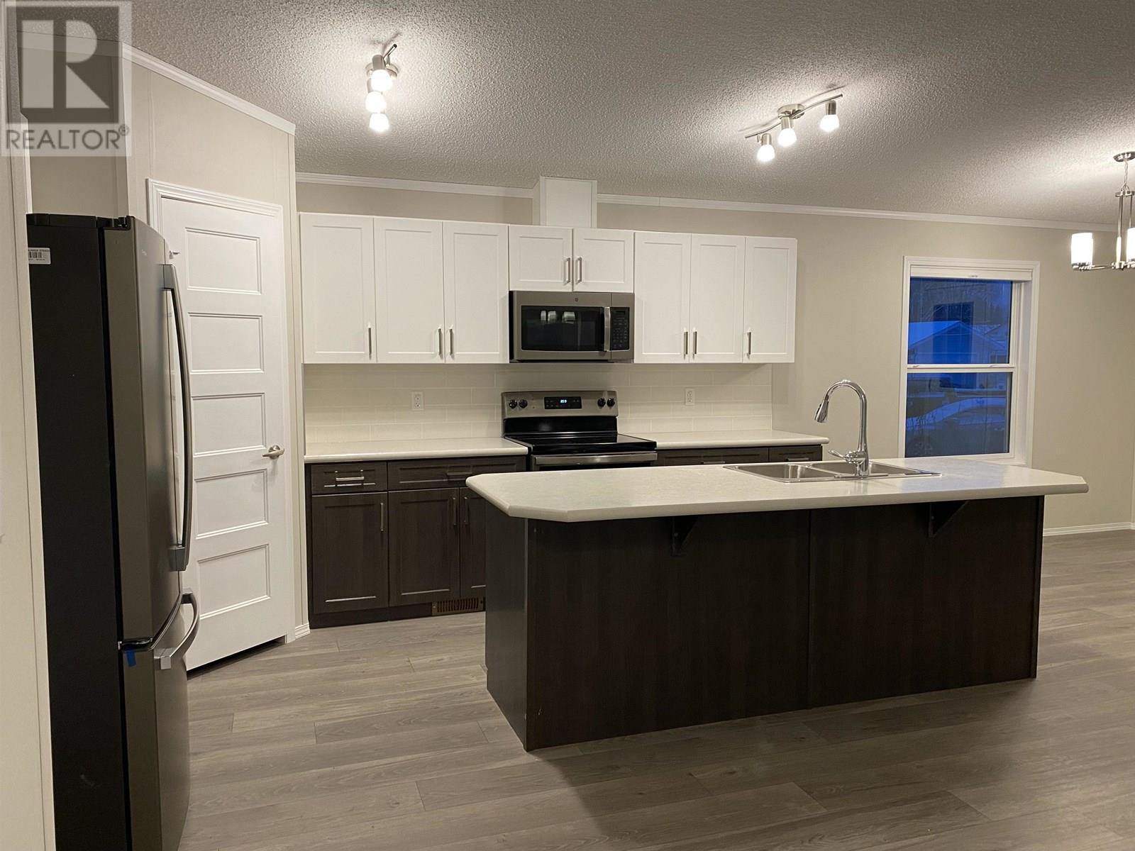 1471 8th Place, Valemount, British Columbia  V0E 2Z0 - Photo 10 - R3020466