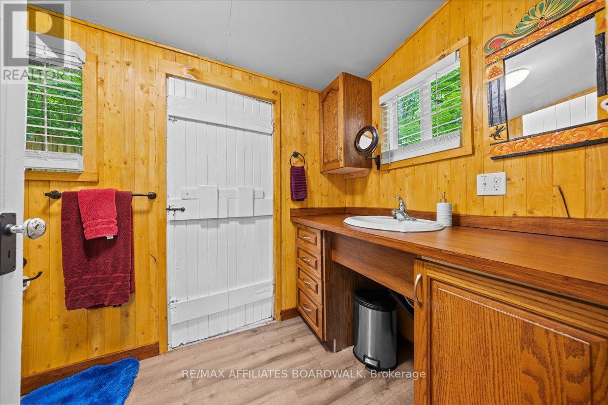 31a Herman Road, Rideau Lakes, Ontario  K0G 1E0 - Photo 26 - X12248291