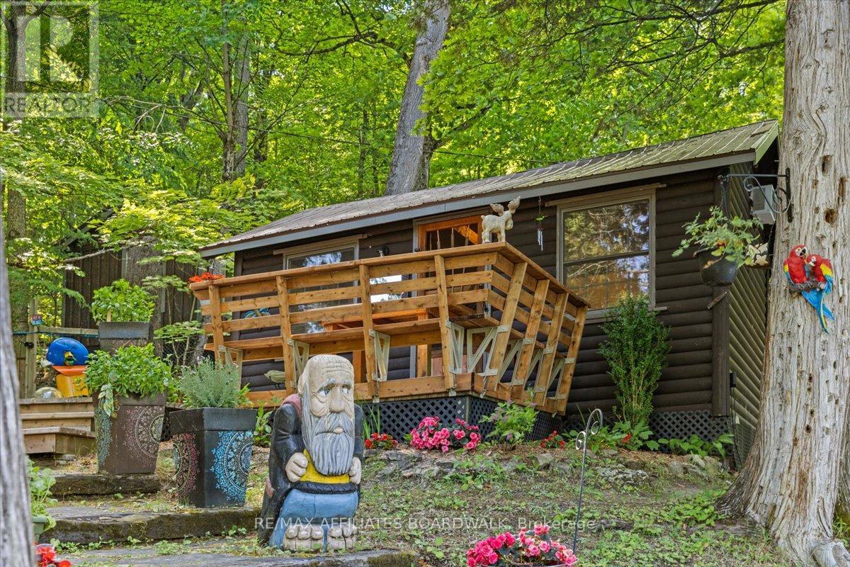 31a Herman Road, Rideau Lakes, Ontario  K0G 1E0 - Photo 3 - X12248291