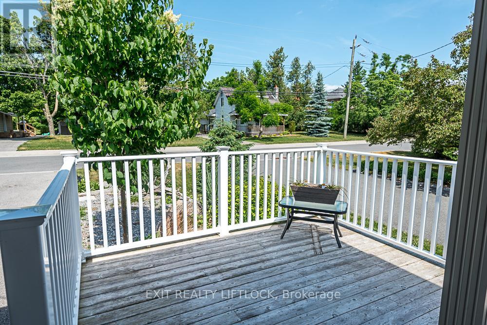 Property at 27 HELEN STREET image 5