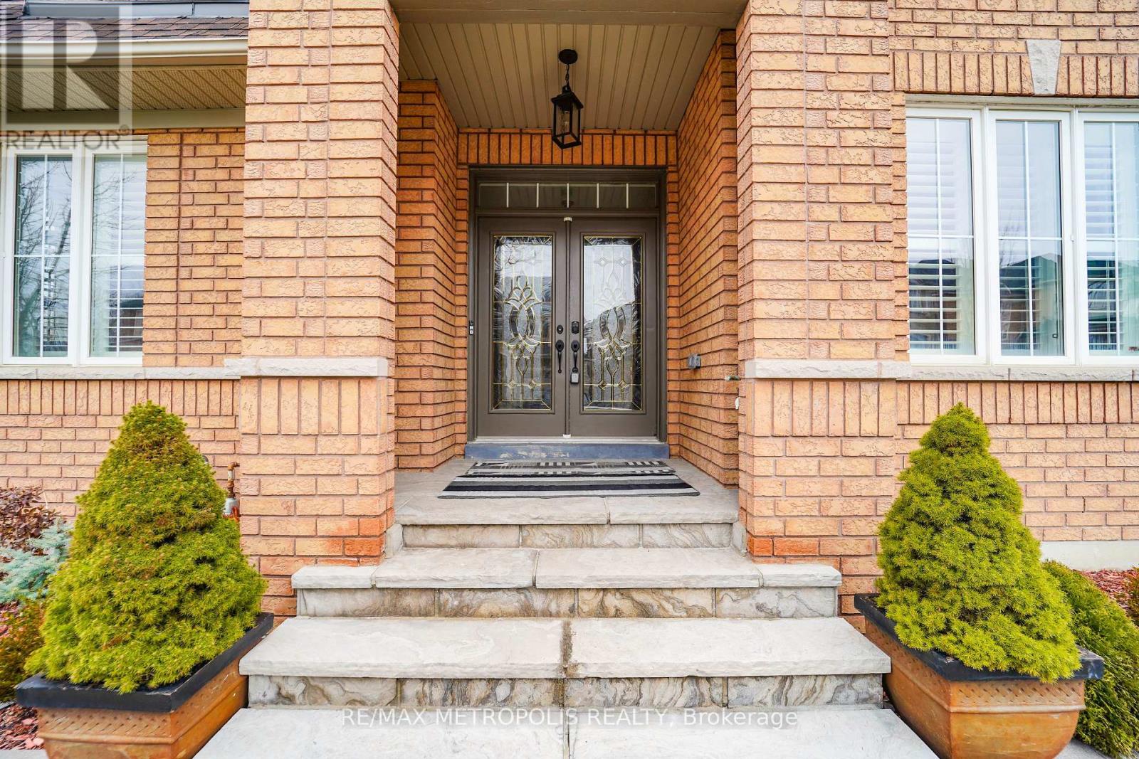 Property at 5 WHITBREAD CRESCENT image 4