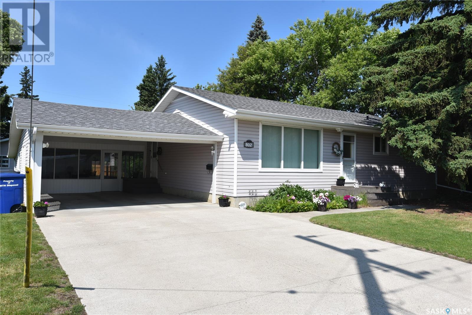 802 2nd STREET E, nipawin, Saskatchewan