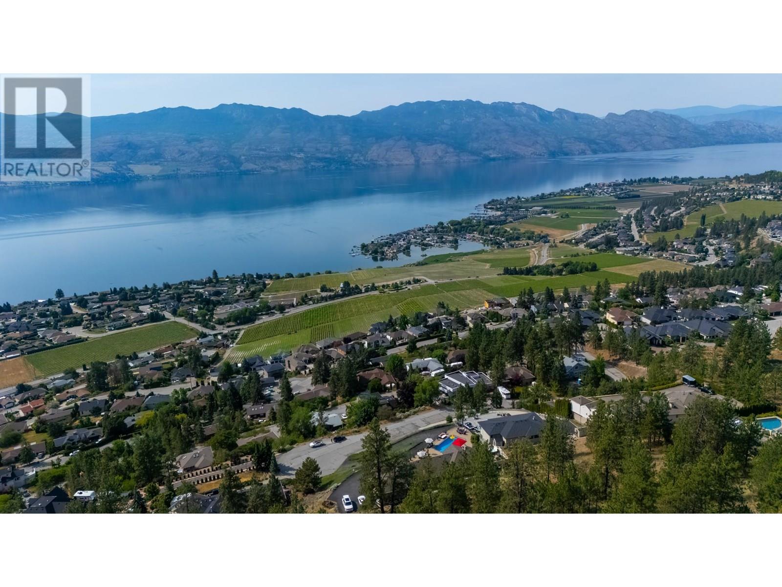 1260 Timothy Place, Kelowna, British Columbia  V1Z 3N2 - Photo 4 - 10352739