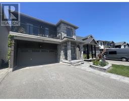 UPPER UNIT - 33 OLYMPIC GATE, Barrie, Ontario