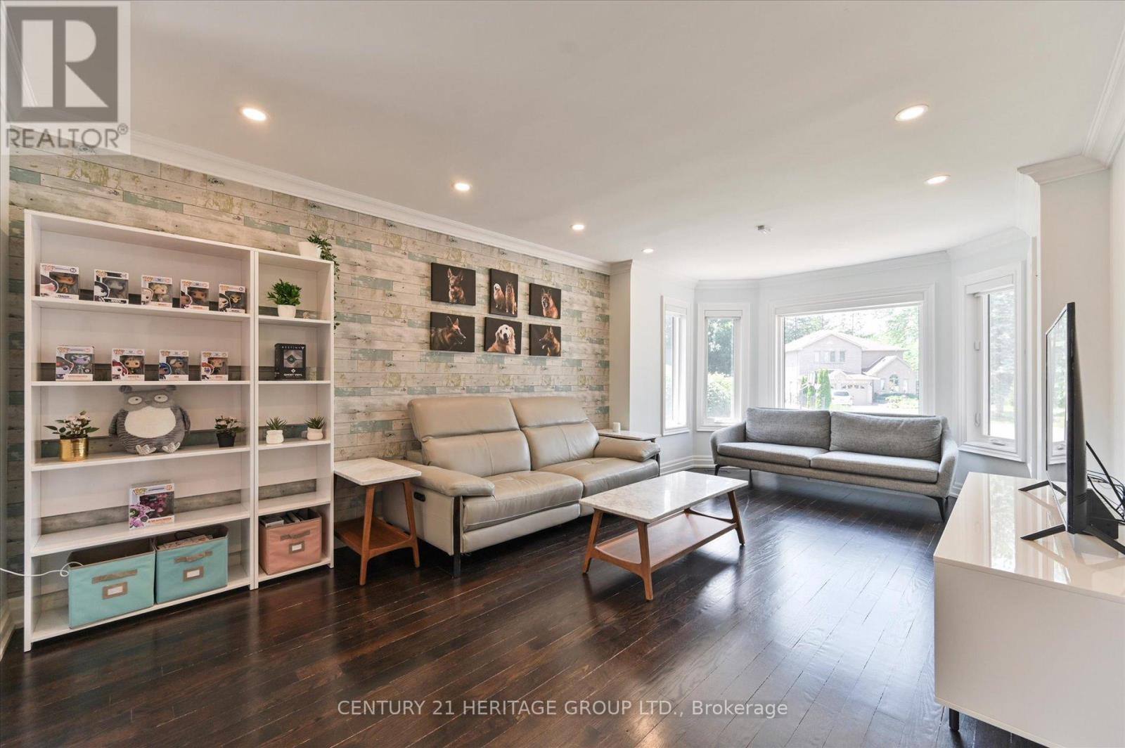 Property at 47 BERKELEY COURT image 5