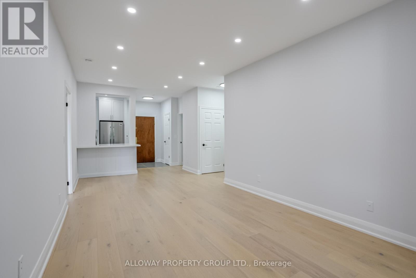 103 - 130 Pond Drive, Markham, Ontario  L3T 7W5 - Photo 7 - N12248344