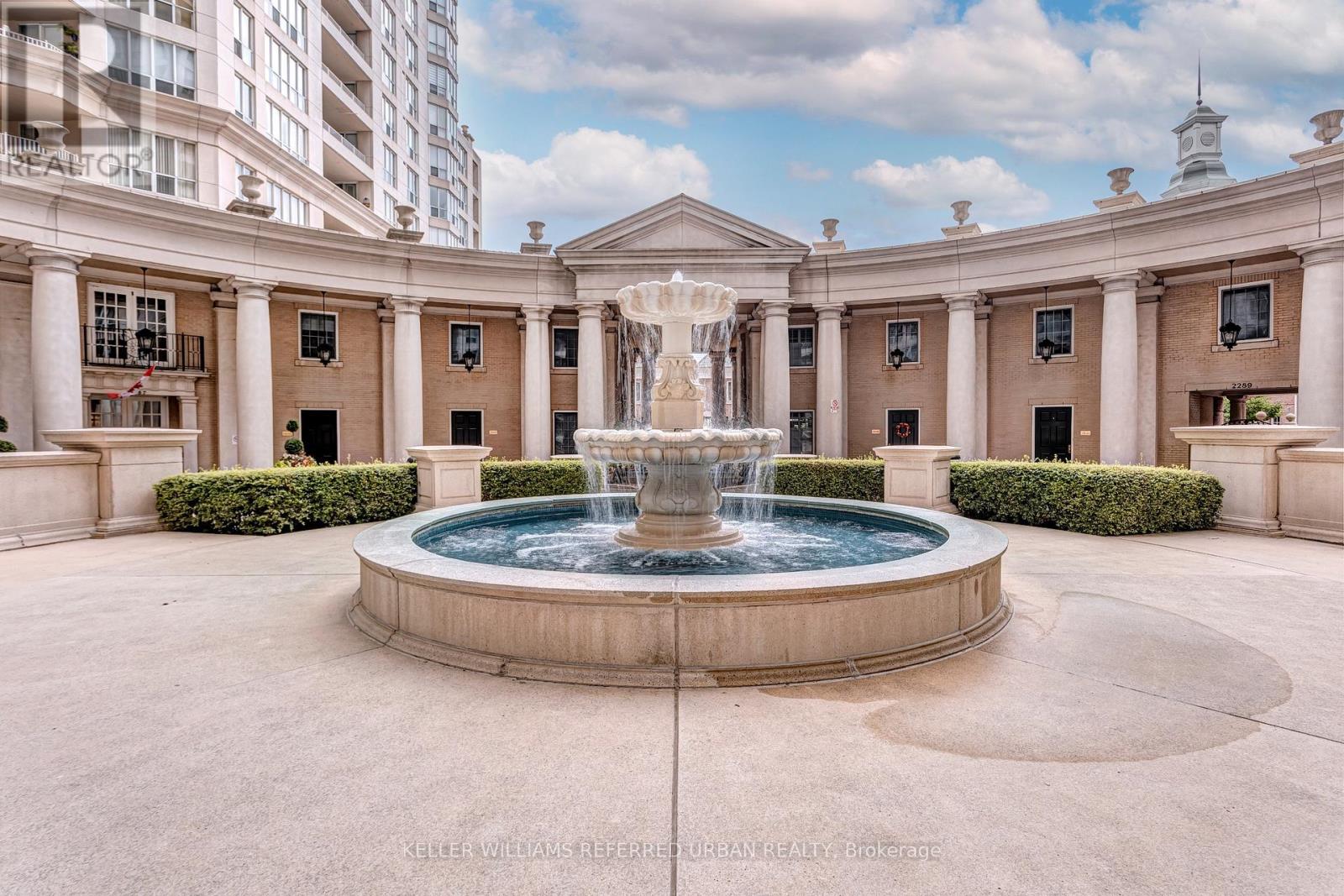 Property at 902 - 2285 LAKE SHORE BOULEVARD W image 2
