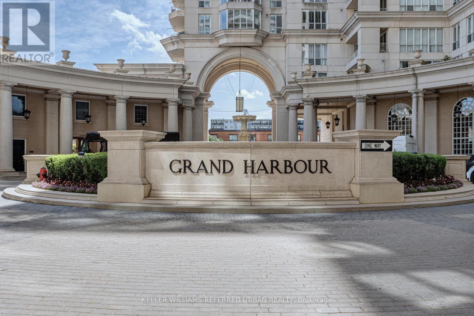 Property at 902 - 2285 LAKE SHORE BOULEVARD W image 3