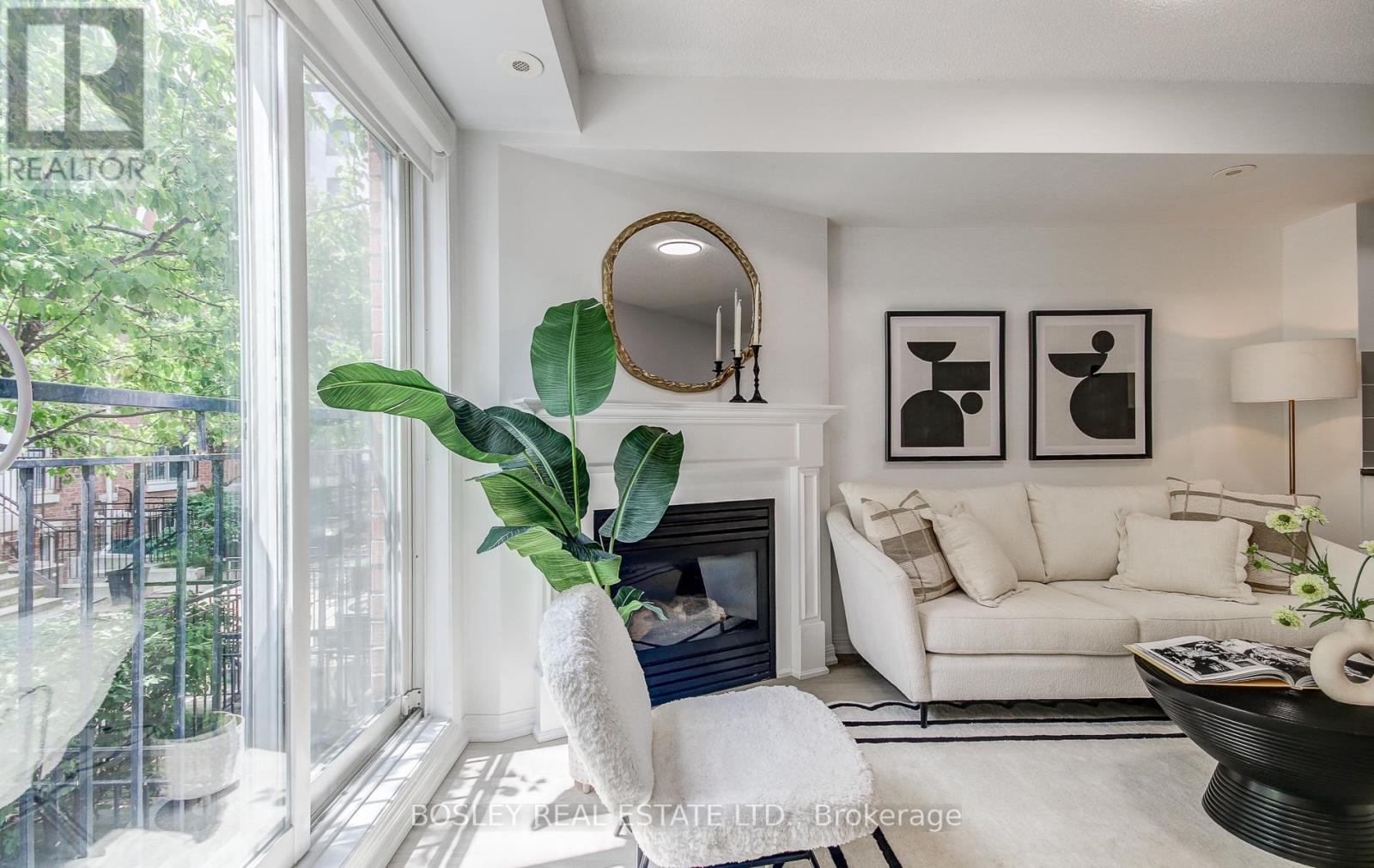 Property at 1018 - 18 LAIDLAW STREET image 3
