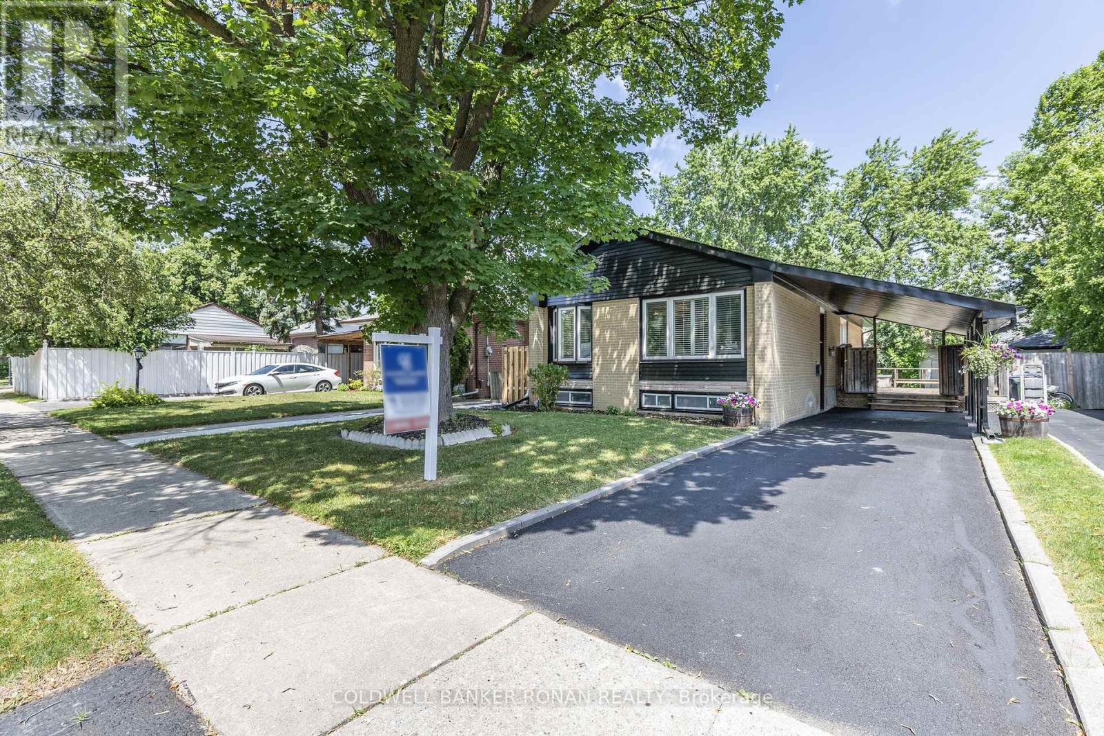 Property at 20 HALLOW CRESCENT image 1