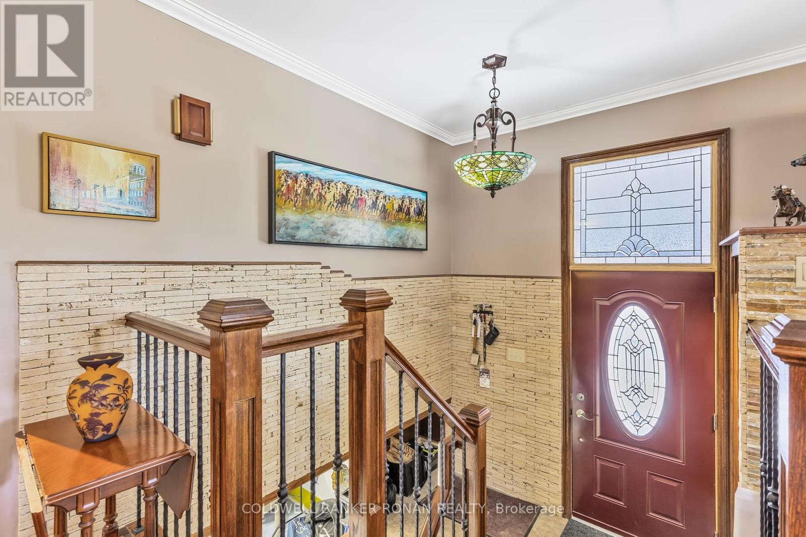 Property at 20 HALLOW CRESCENT image 3