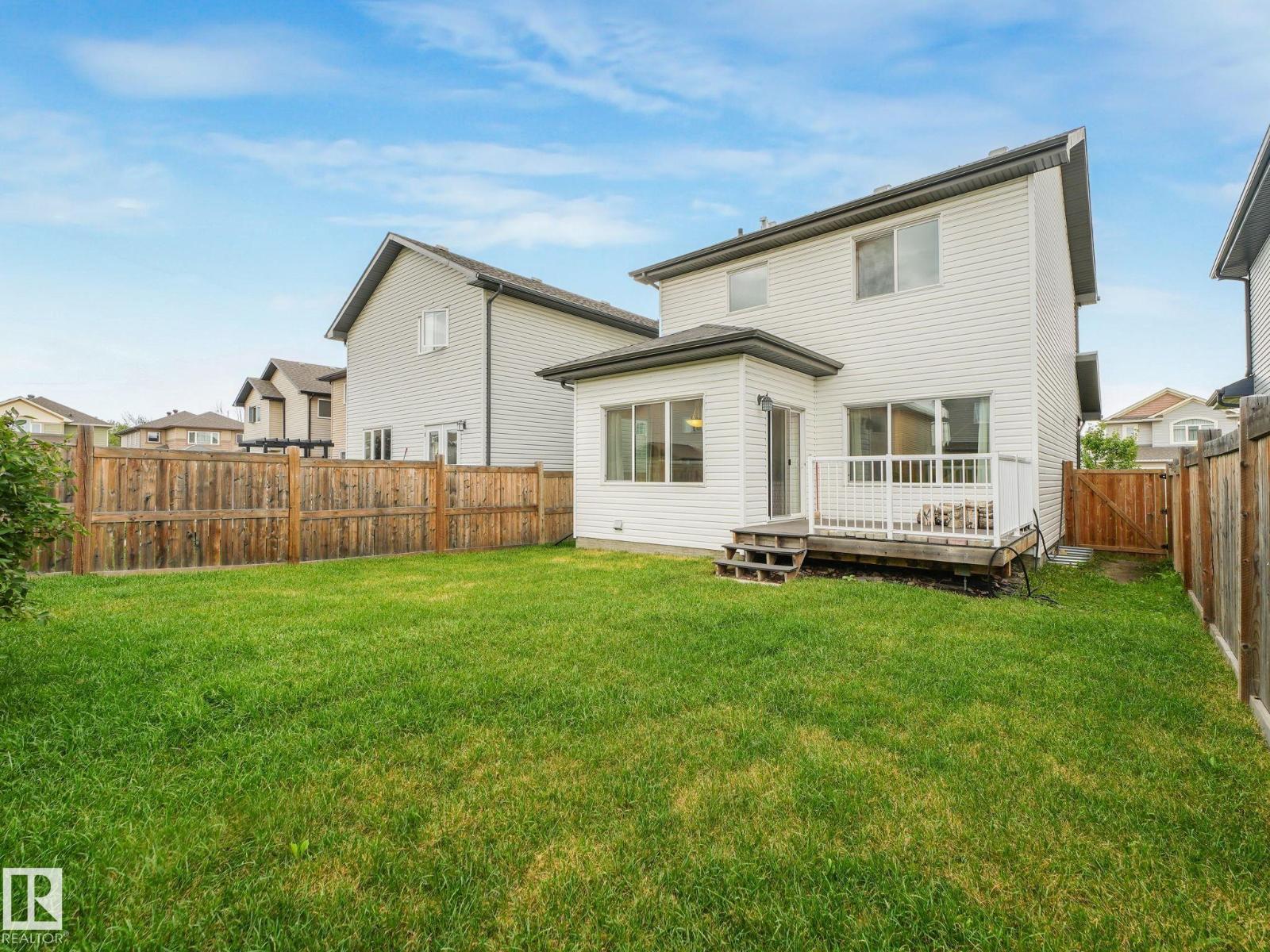 Property at 12023 173 AV NW image 4