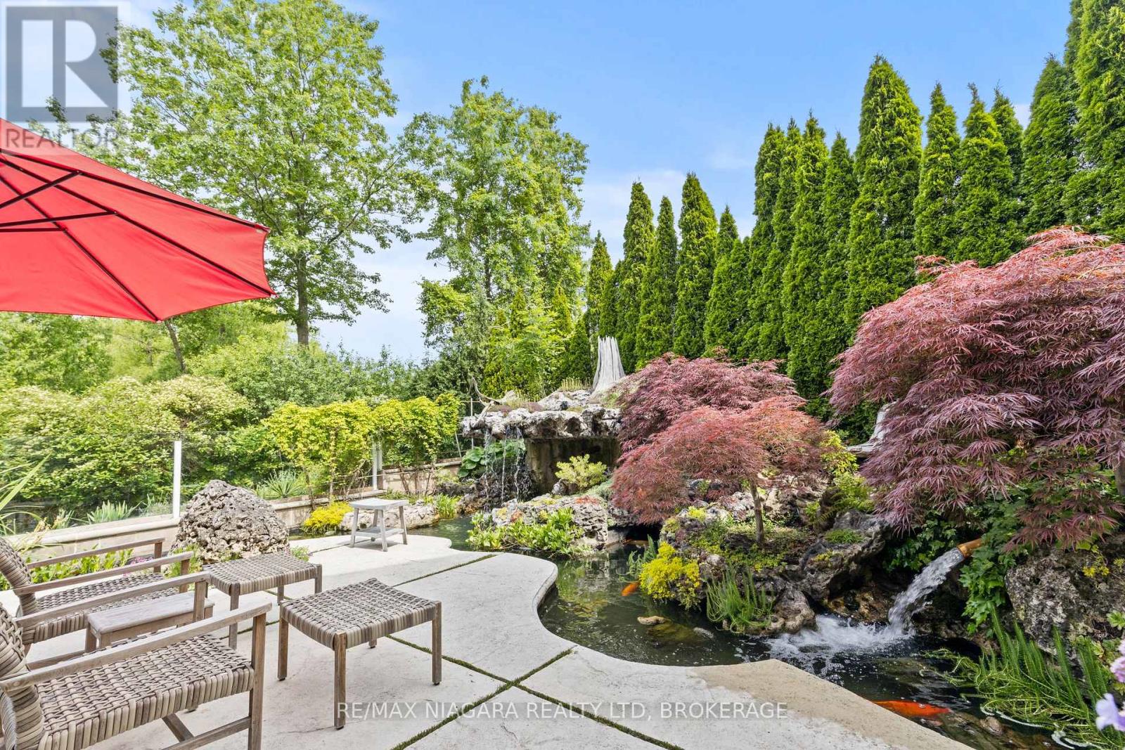 Property at 8319 VEGTER COURT image 4