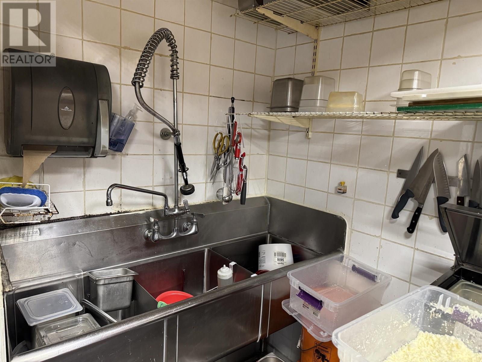 1417 Commercial Drive, Vancouver, British Columbia  V5L 3X8 - Photo 2 - C8070362