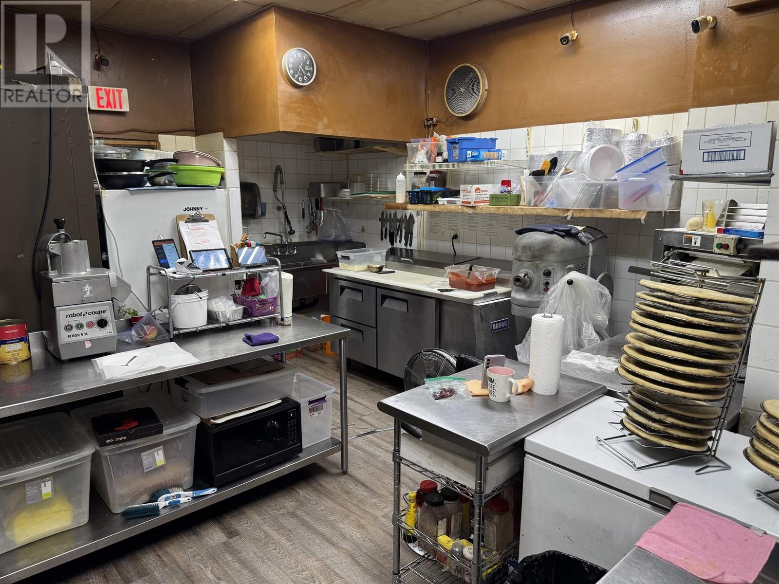 1417 Commercial Drive, Vancouver, British Columbia  V5L 3X8 - Photo 3 - C8070362