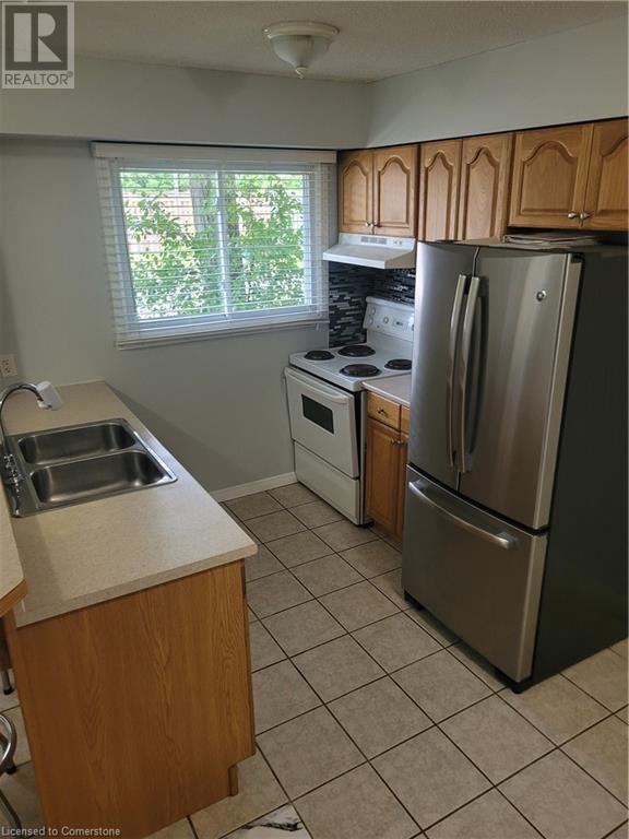 Property at 211 VERONICA Drive Unit# 10 image 5