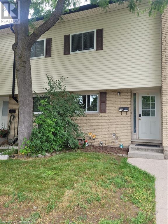 Property at 211 VERONICA Drive Unit# 10 image 3